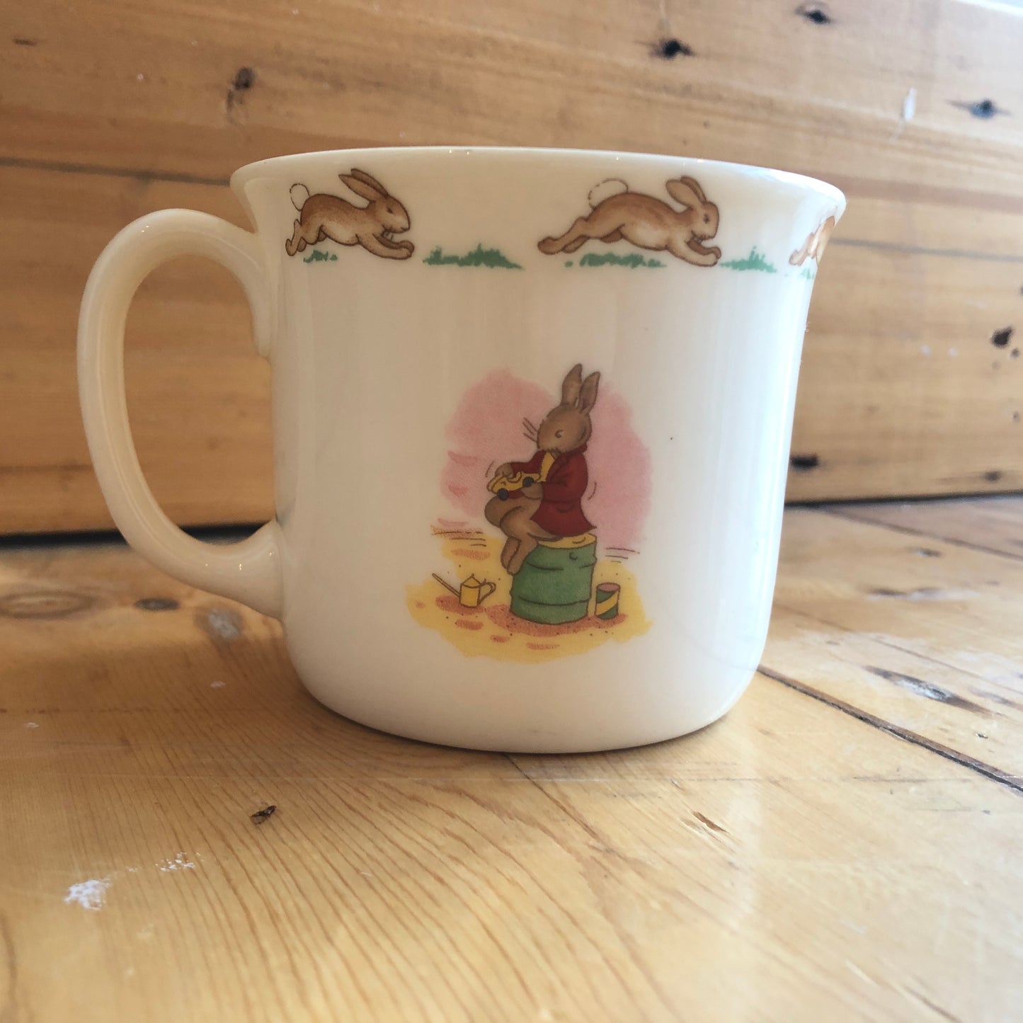 Royal Doulton Bunnykins - Dad's Garage - Cup - 1936
