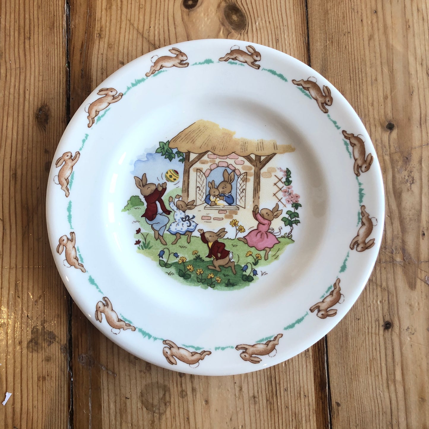 Royal Doulton Bunnykins - Mother Watches - Plate - 1936